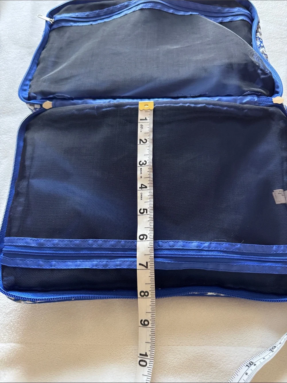 Ellen Tracy quilted travel cosmetic bag